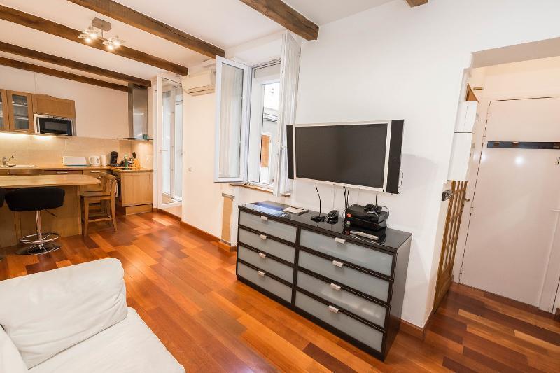 Abbesses Montmartre Apartment Paris